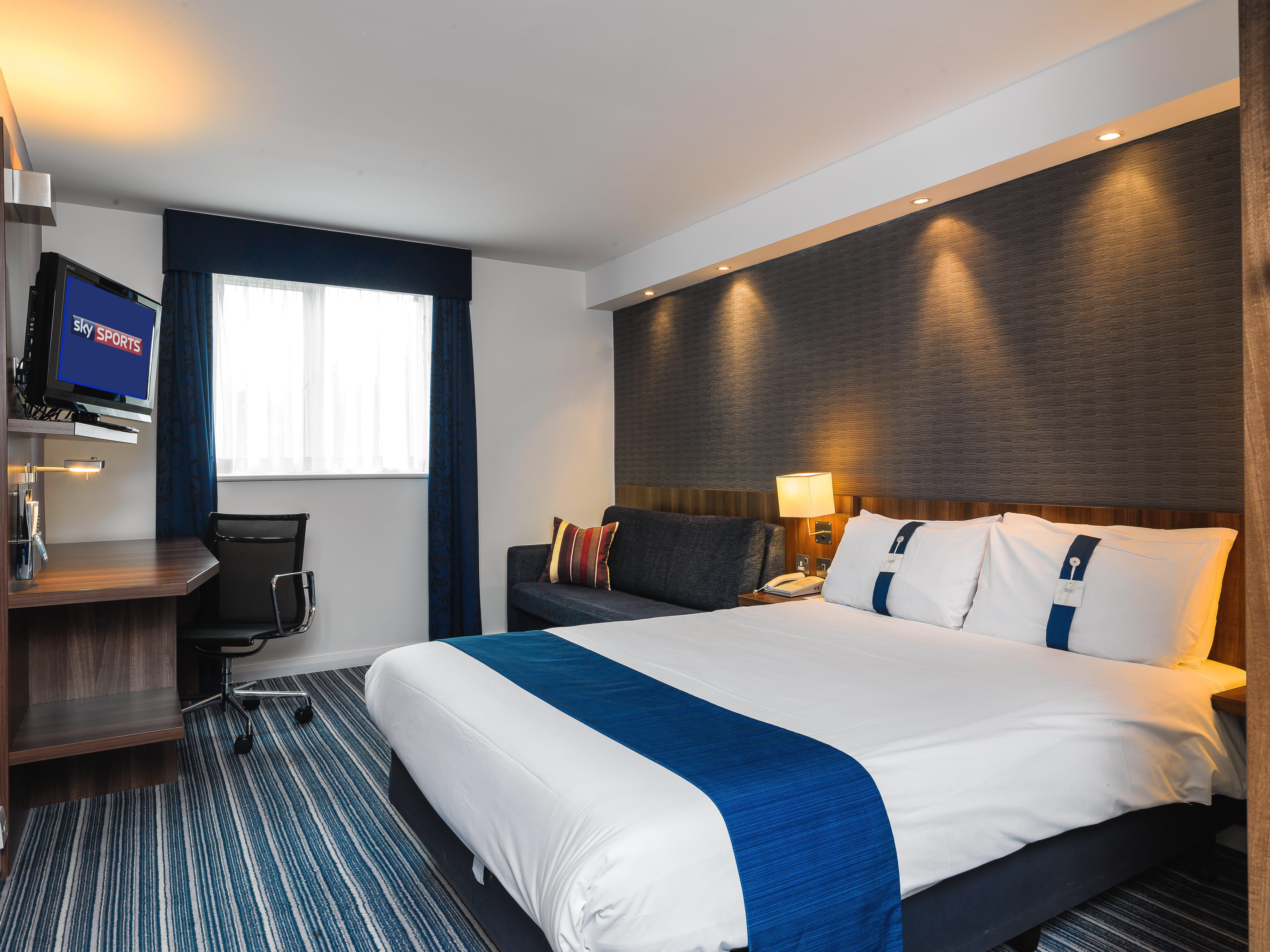 Holiday Inn Express London Gatwick Crawley, An Ihg Hotel Екстериор снимка