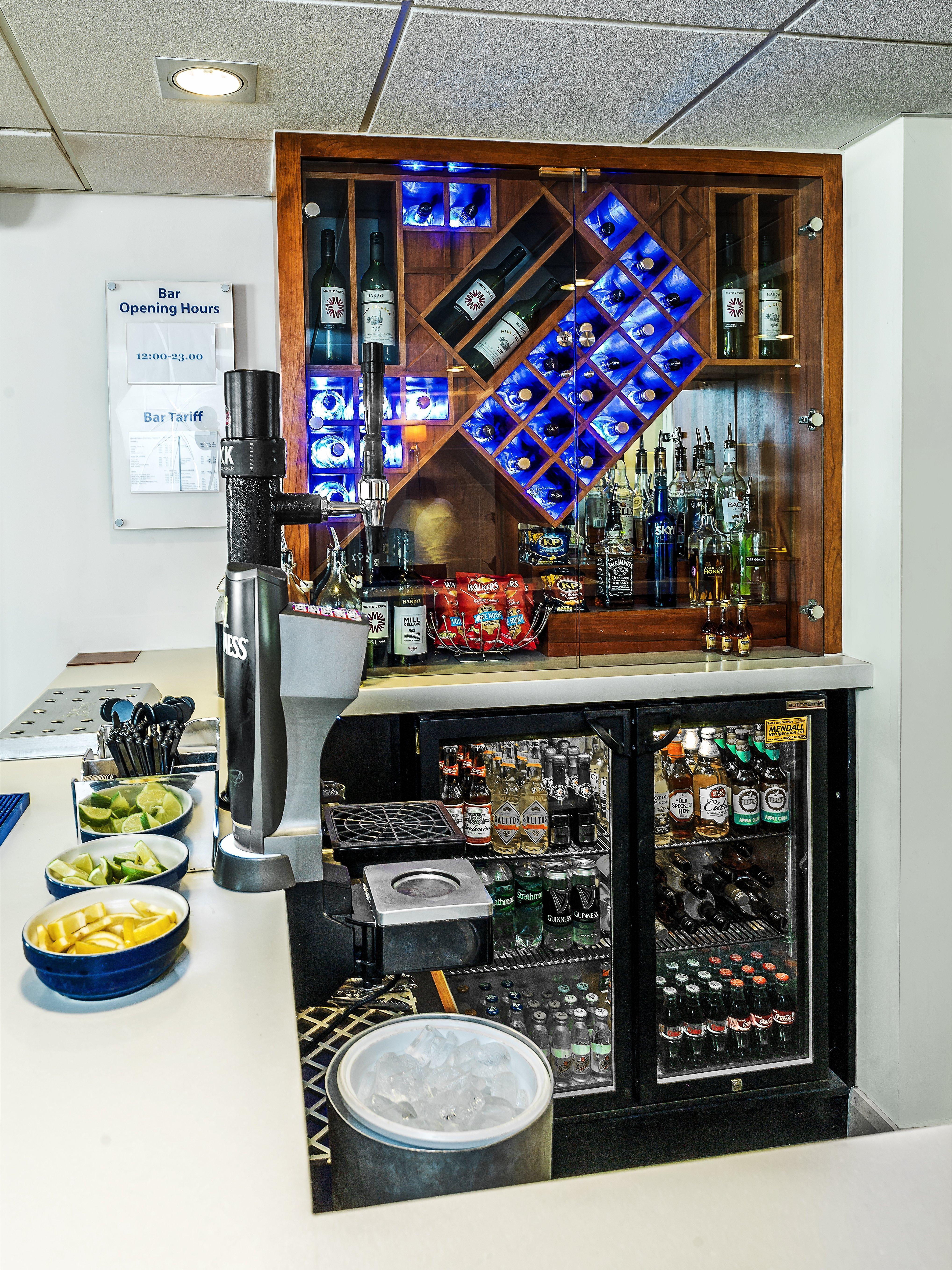 Holiday Inn Express London Gatwick Crawley, An Ihg Hotel Екстериор снимка