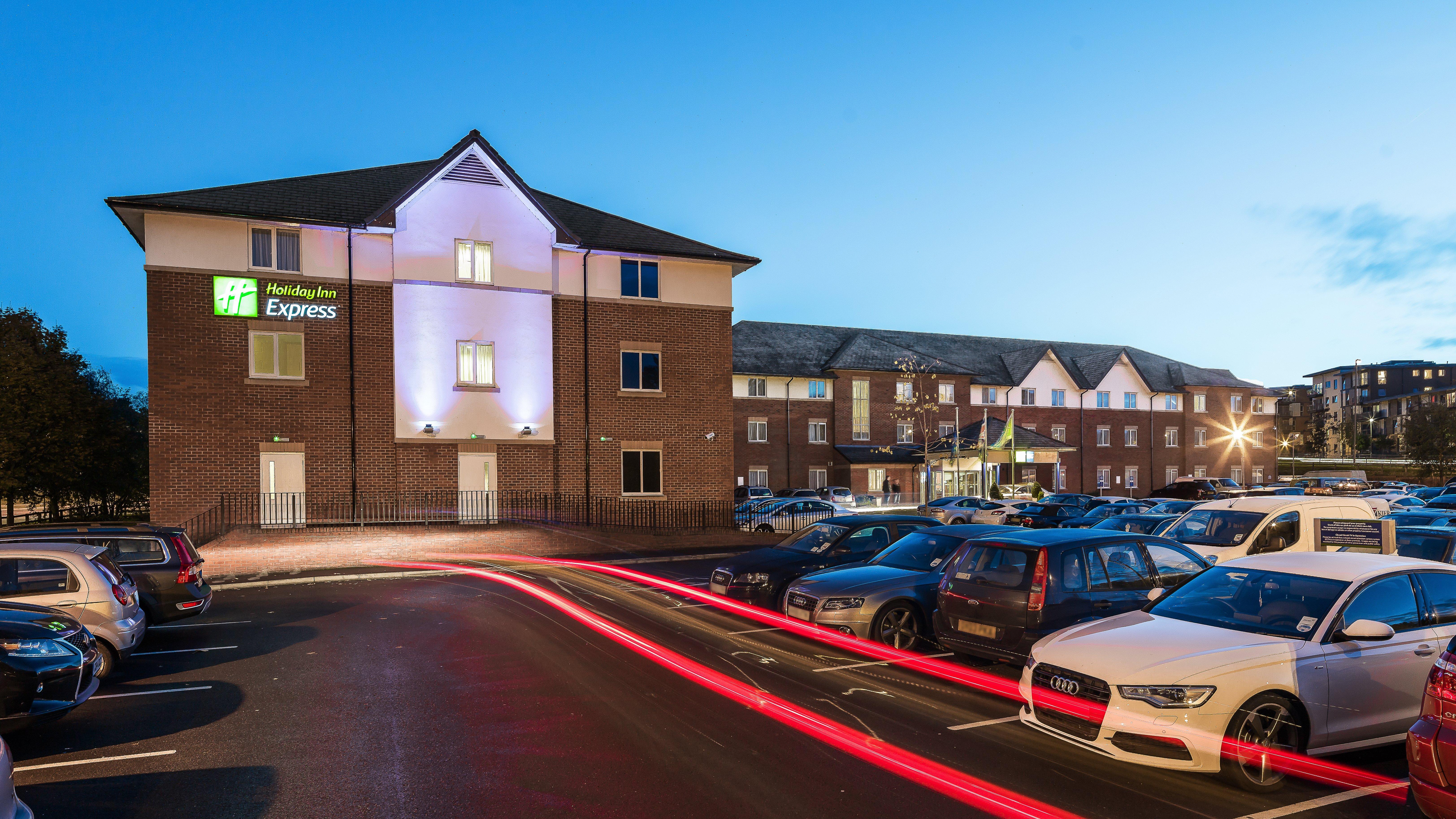 Holiday Inn Express London Gatwick Crawley, An Ihg Hotel Екстериор снимка